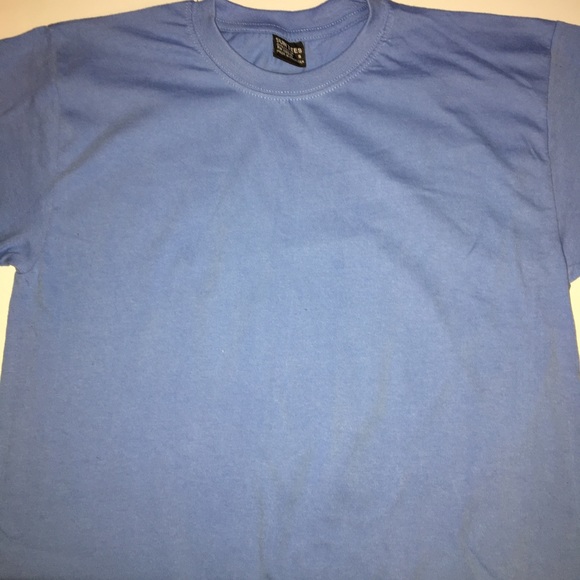 2 T-Shirts - Picture 5 of 10